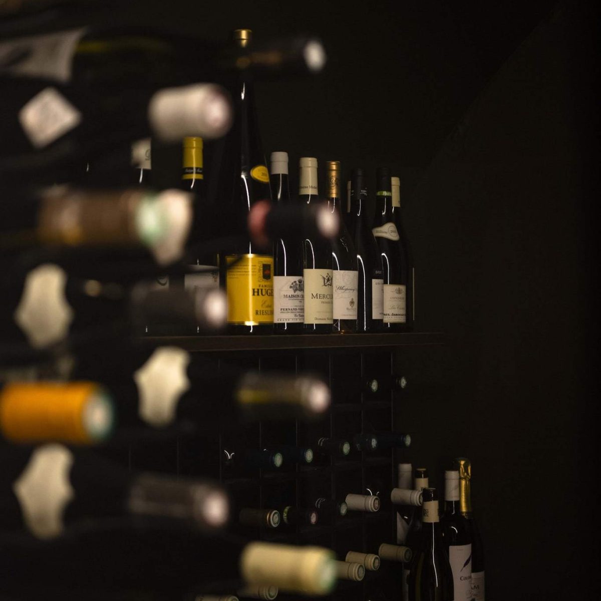 sphere restaurant paris bouteilles vins DSC0471 1200x1200 - Sphère, le restaurant Paris gastronomique